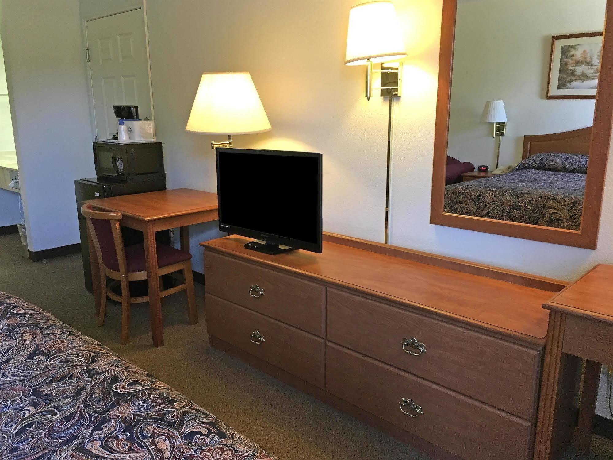 Americas Best Value Inn Smackover Extérieur photo