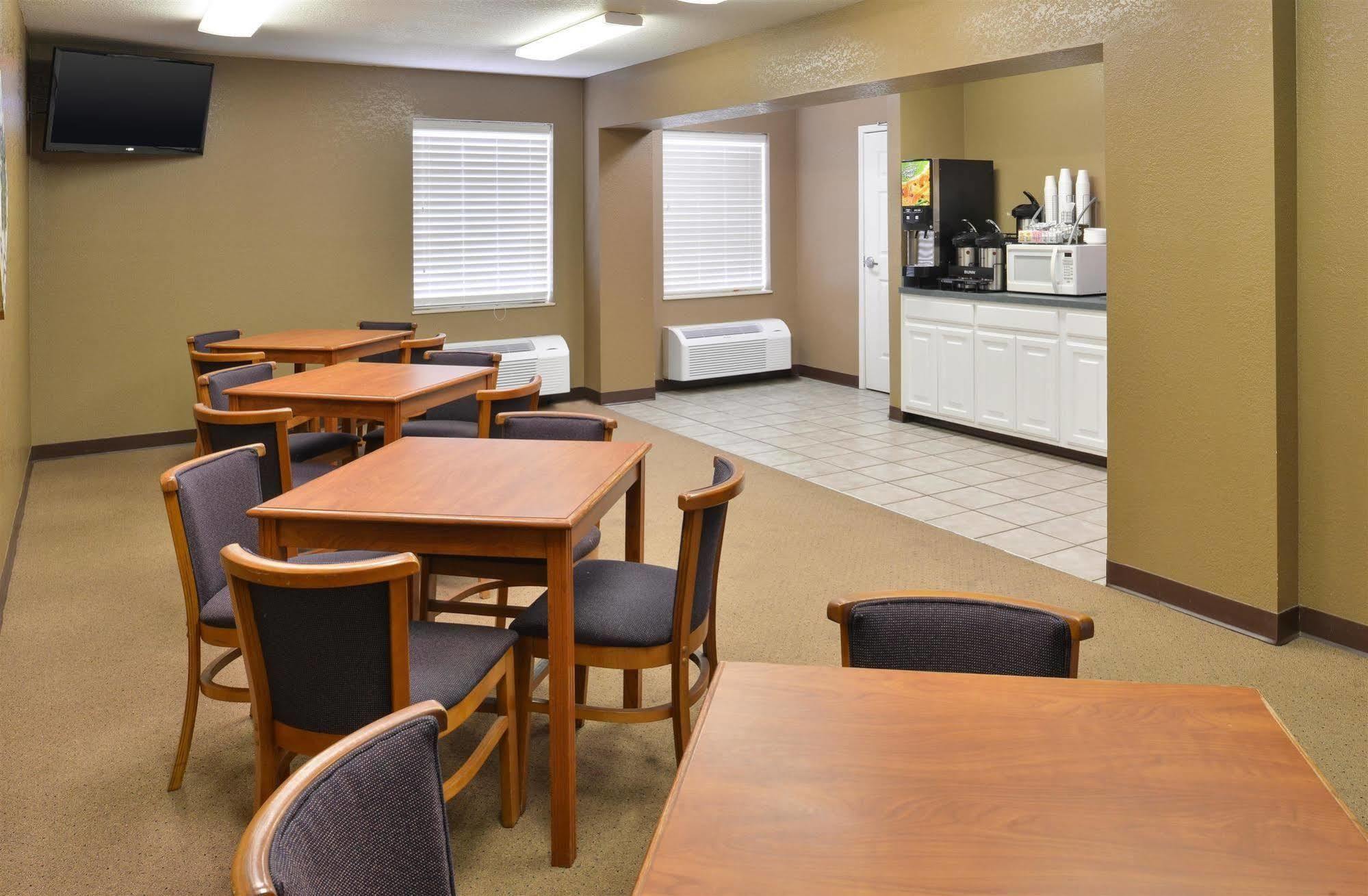 Americas Best Value Inn Smackover Extérieur photo